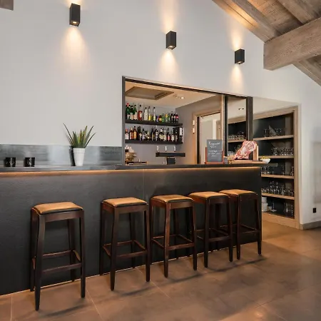 Victoria By Skinetworks Hotel 4*